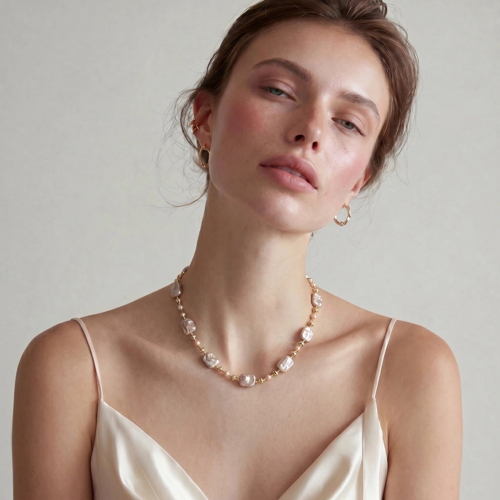 Iridescent Pearl Chain